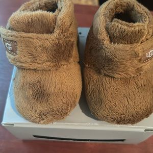 Ugg infant booties